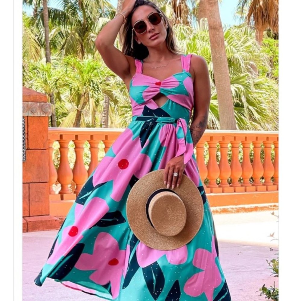 By Egreis Emily Floral Pink Blue Green Dress size medium